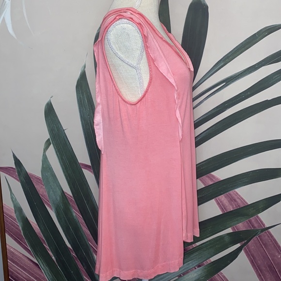 Umgee Split Shoulder Tank - Picture 4 of 10